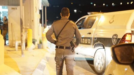 اعتقالات جنائية في كفركنا والعيزرية والرملة والرينة